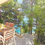 Front Villa, Garden, Quiet Bay, Boat Mooring - Bleu Villa