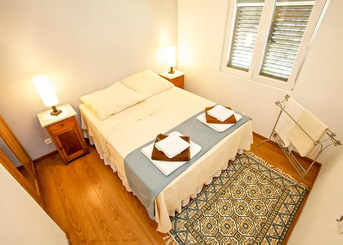 Front Villa, Garden, Quiet Bay, Boat Mooring - Bleu Villa *
